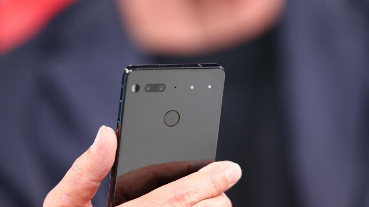 Создатель Android сделал свой смартфон Essential Phone