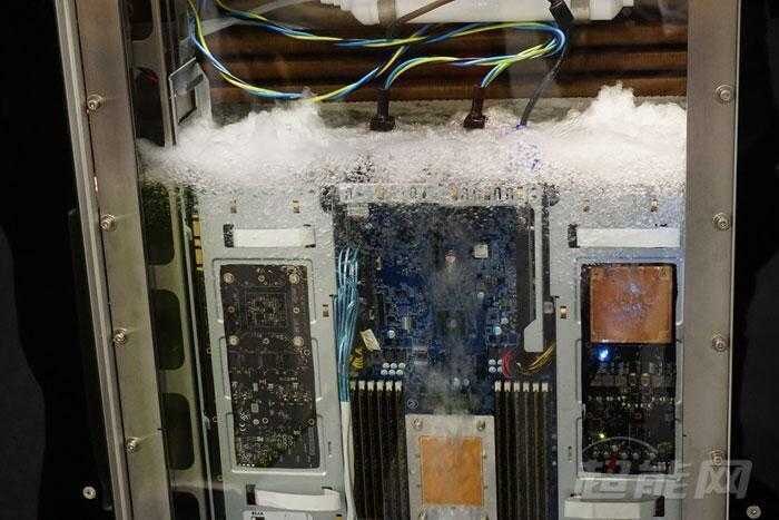 Computex 2017. Gigabyte привёз на Тайвань сервер, полностью погружённый в жидкость