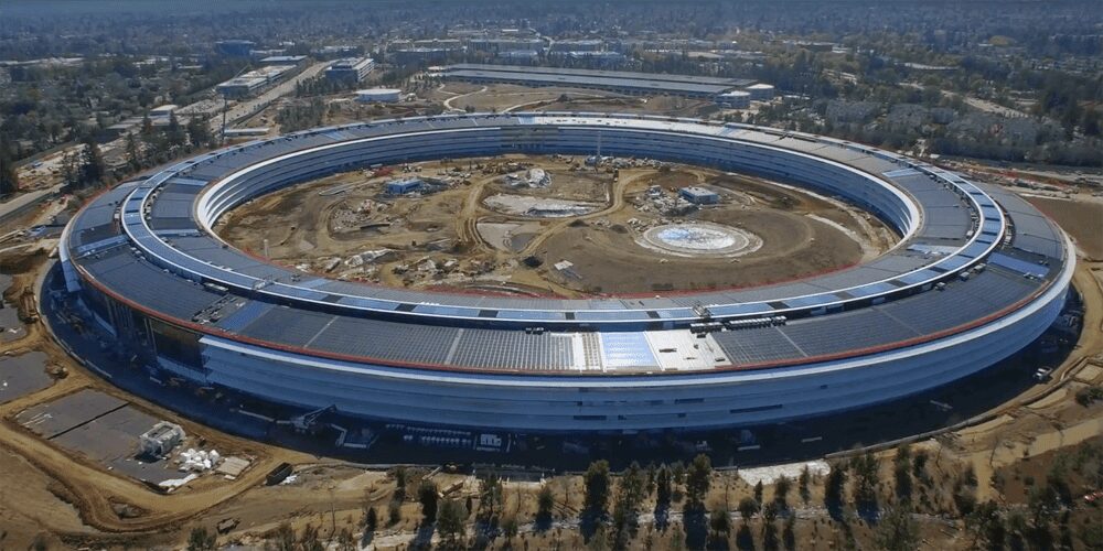 Завершается строительство нового кампуса Apple Park