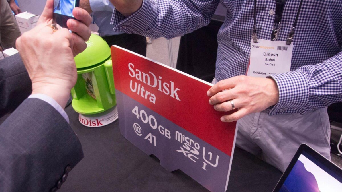 Самую большую microSD флешку показали на IFA 2017