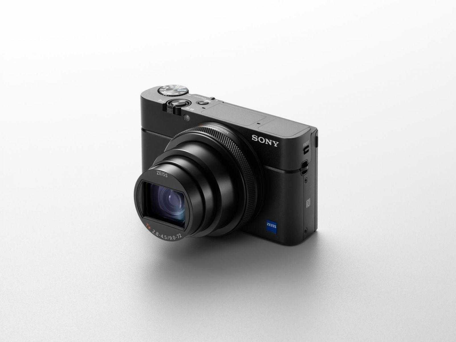 Sony выпустила камеру Cyber-shot RX100 VI в России 7 RX100M6 image 02 white Large