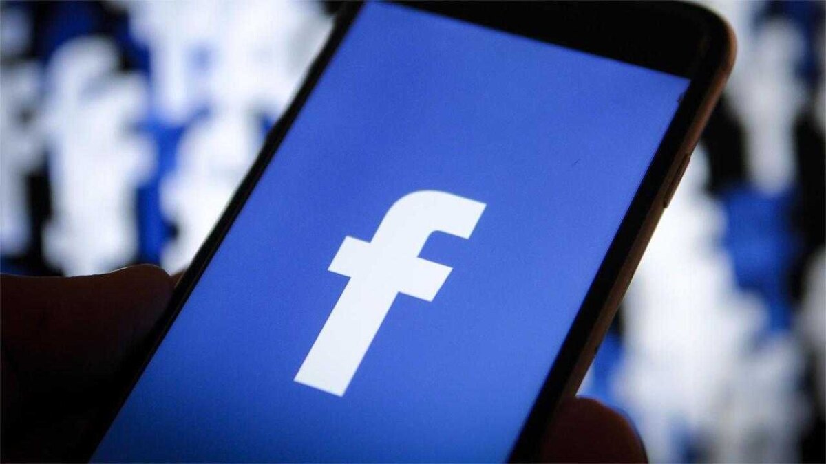 Стала возможна блокировка фонового отслеживания местоположения Facebook