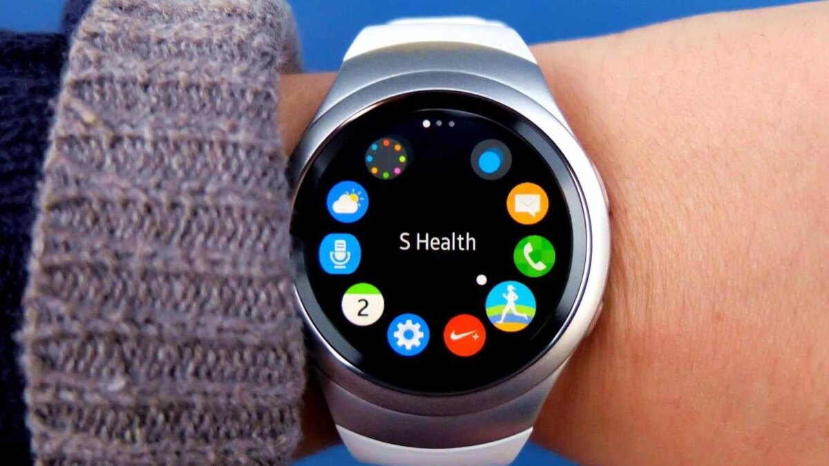 Фото часов Samsung Galaxy Sport появилось в сети