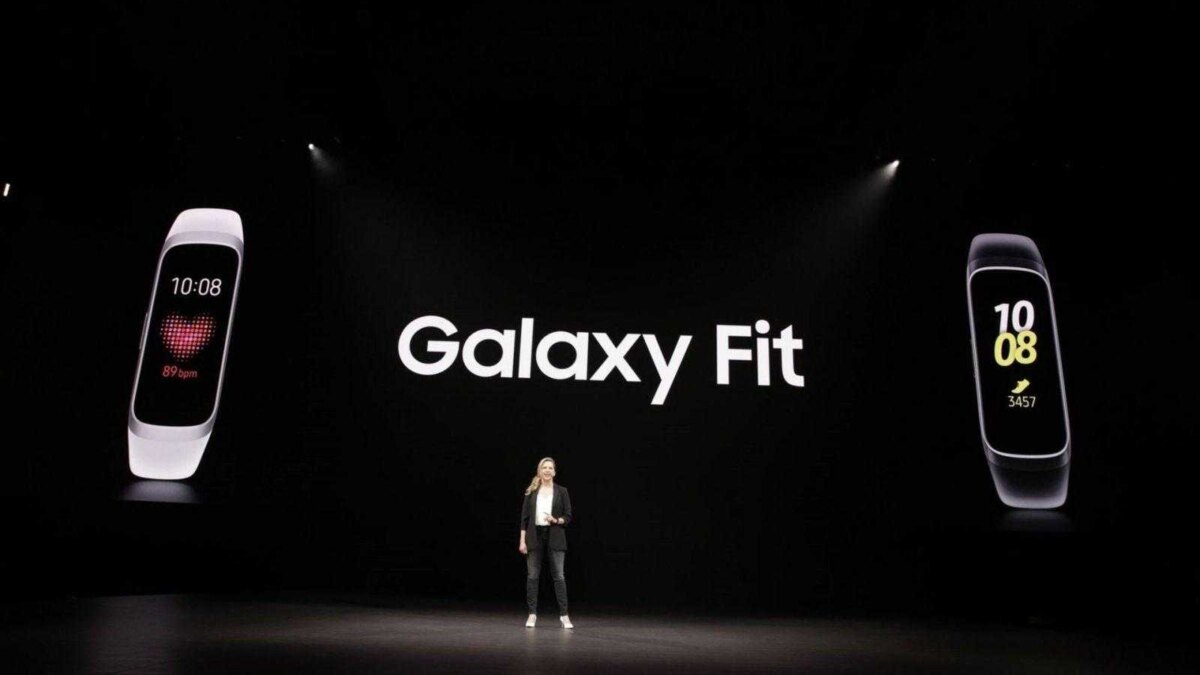 Samsung Galaxy Fit расширяет линейку носимых устройств компании