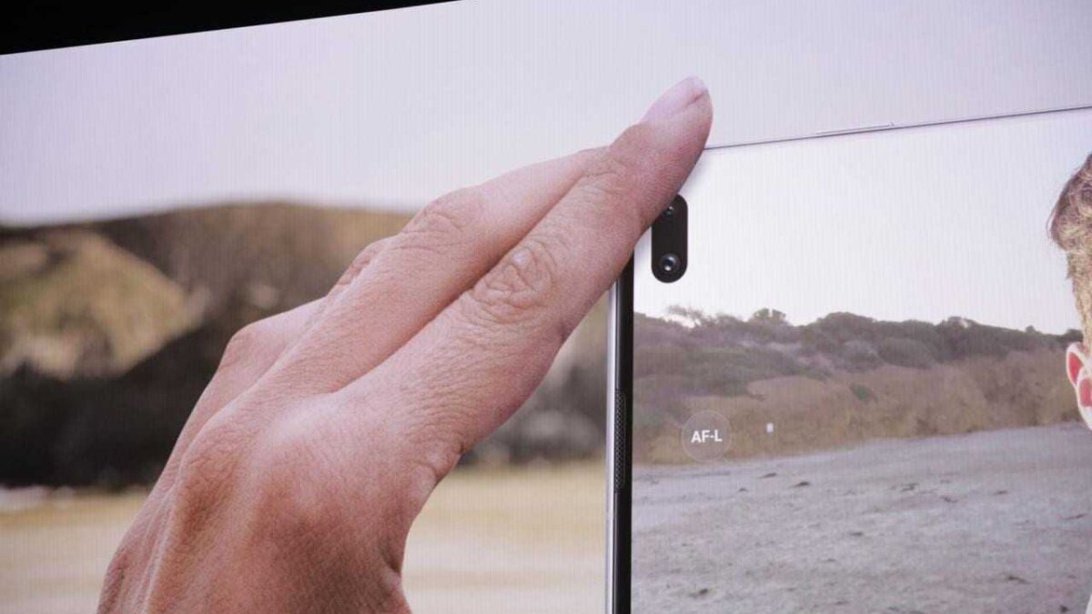 Камера Samsung Galaxy S10+ заняла первое место в рейтинге камер для селфи от DxOMark