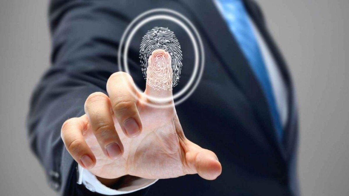 В Британии протестируют банковские карты со сканером отпечатков пальцев