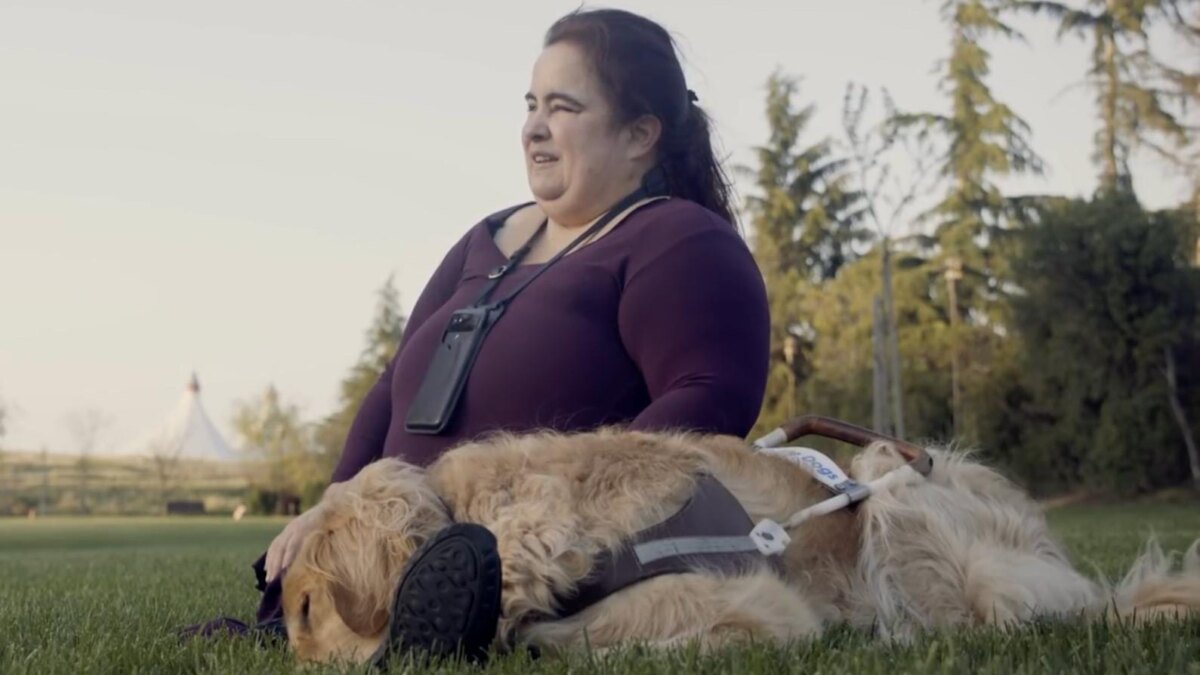 Google выпустила приложение Lookout, распознающее объекты для слабовидящих