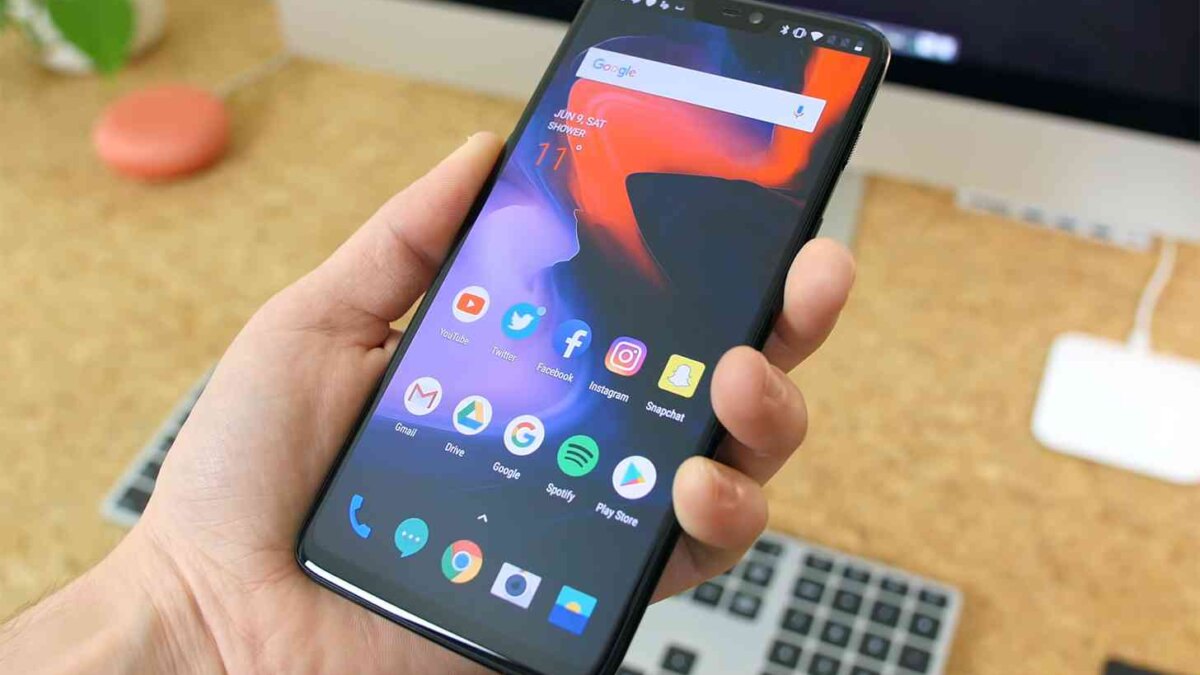 В сеть просочились рендеры OnePlus 7