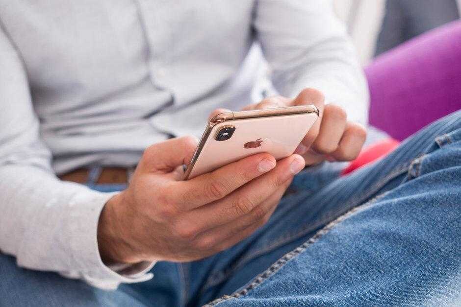 В Apple iPhone 2019 увеличат аккумулятор