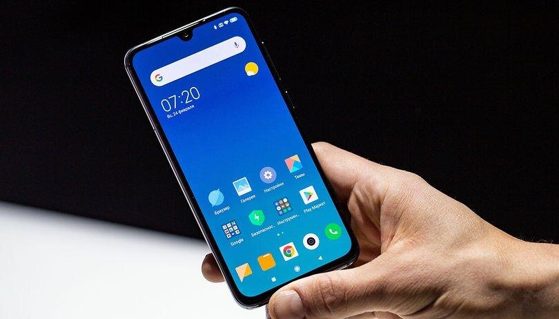 Xiaomi официально представила смартфон Mi 9 SE в России