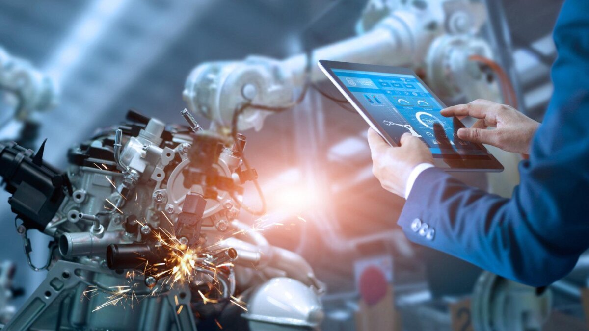 Алгоритм MIT помогает роботам угадывать, куда люди планируют идти