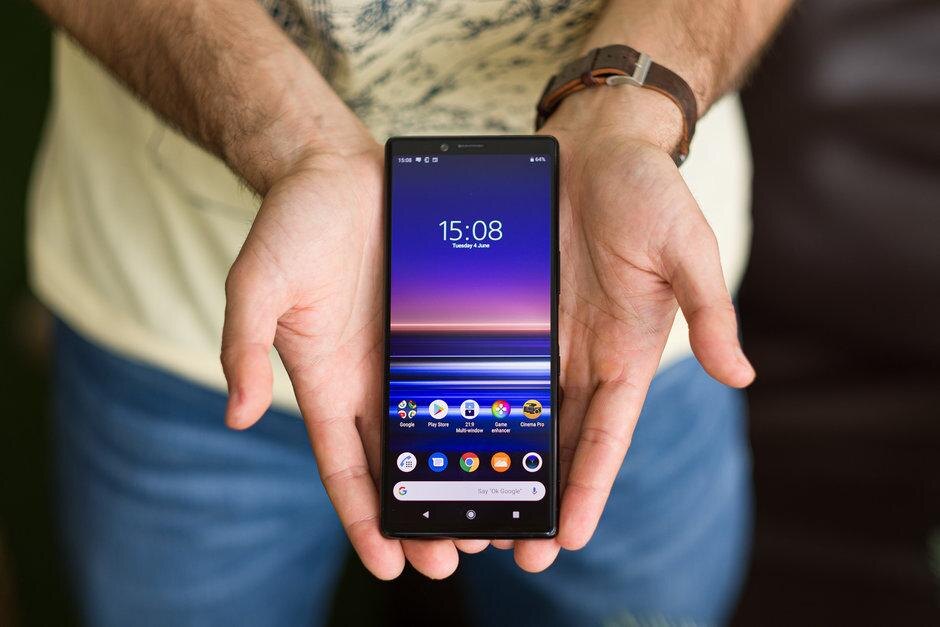 Sony выпустила смартфон Xperia 1 в России
