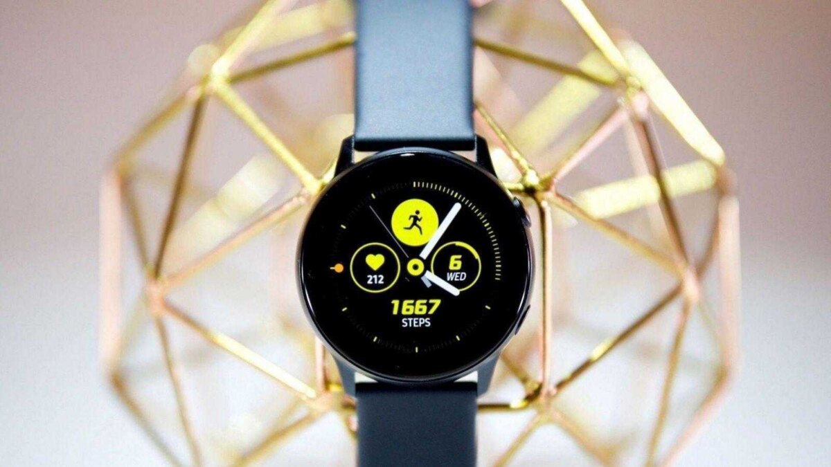 В сети появились рендеры часов Samsung Galaxy Watch Active 2