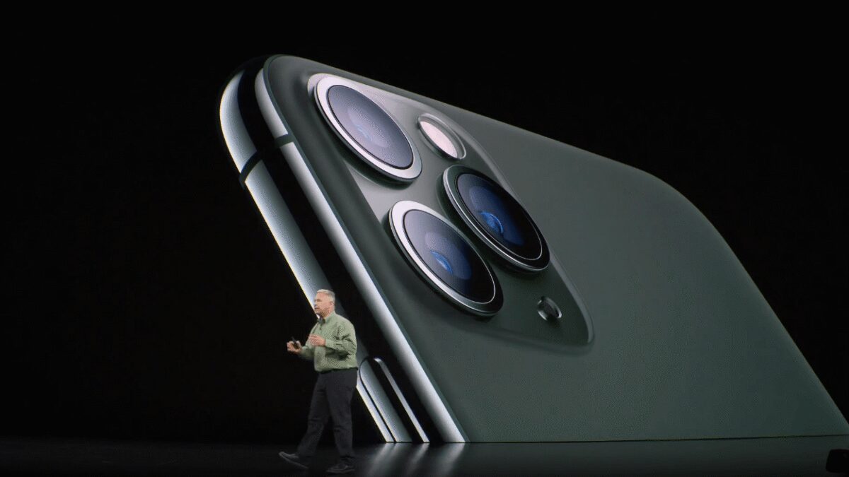 Apple представила флагманы iPhone 11 Pro и iPhone 11 Pro Max