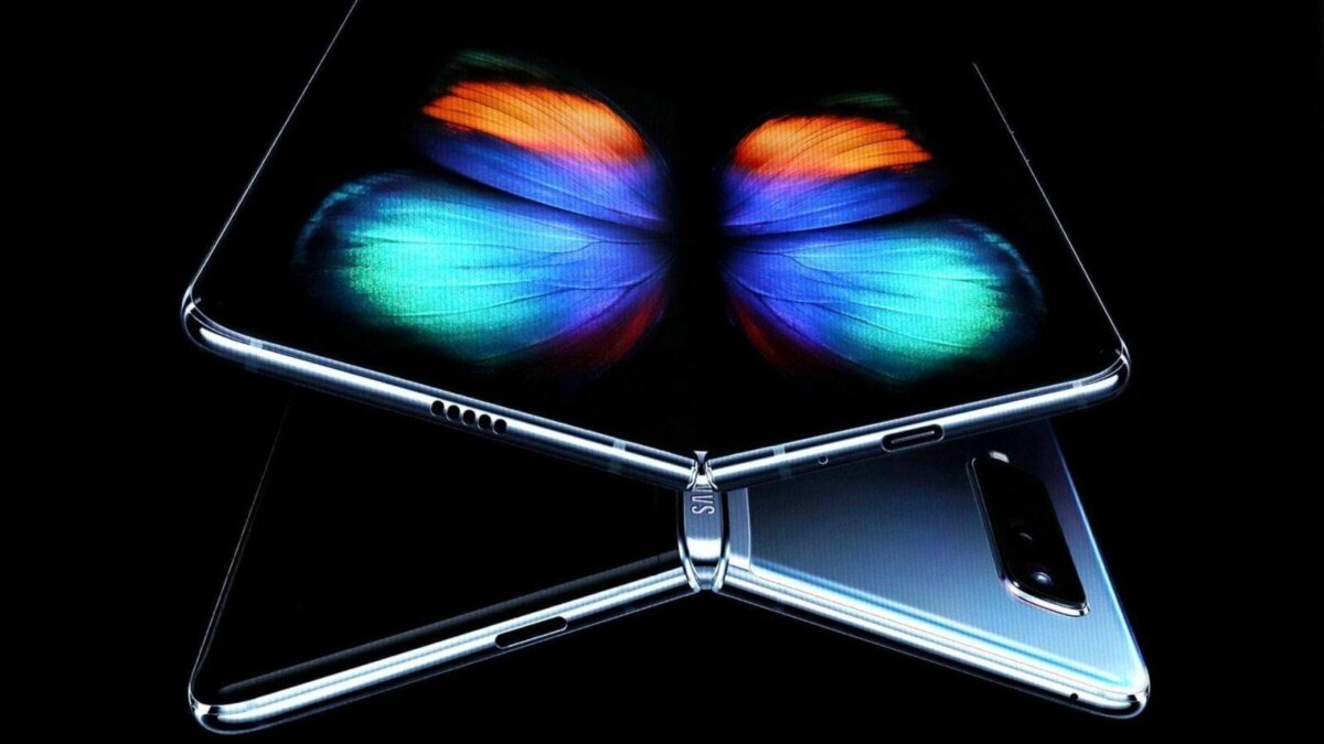 Samsung официально объявила дату старта продаж Galaxy Fold