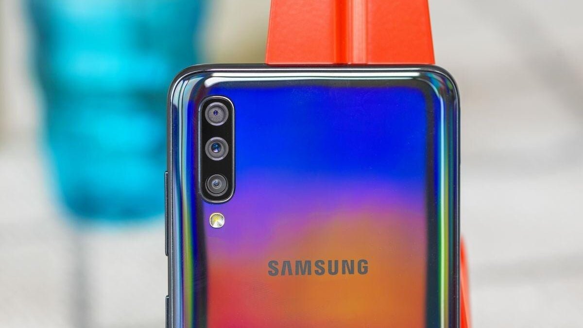 Стали известны некоторые характеристики смартфона Samsung Galaxy A70s