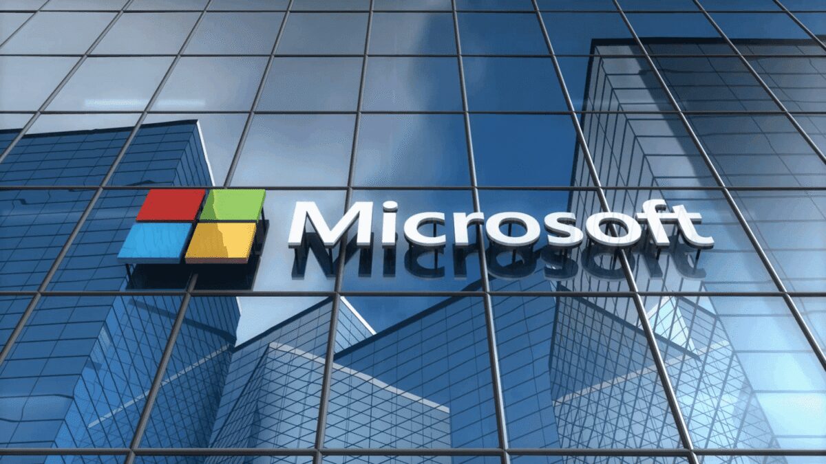 Microsoft показала ноутбук на магнитах. Его очень легко разбирать и собирать