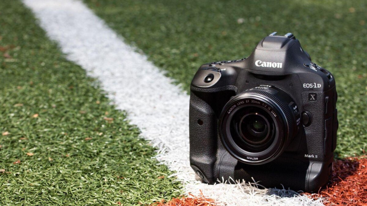 Canon анонсировал разработку EOS-1D X Mark III