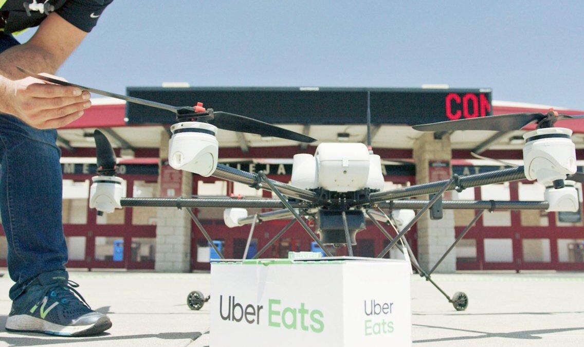 Uber представил дронов-доставщиков еды