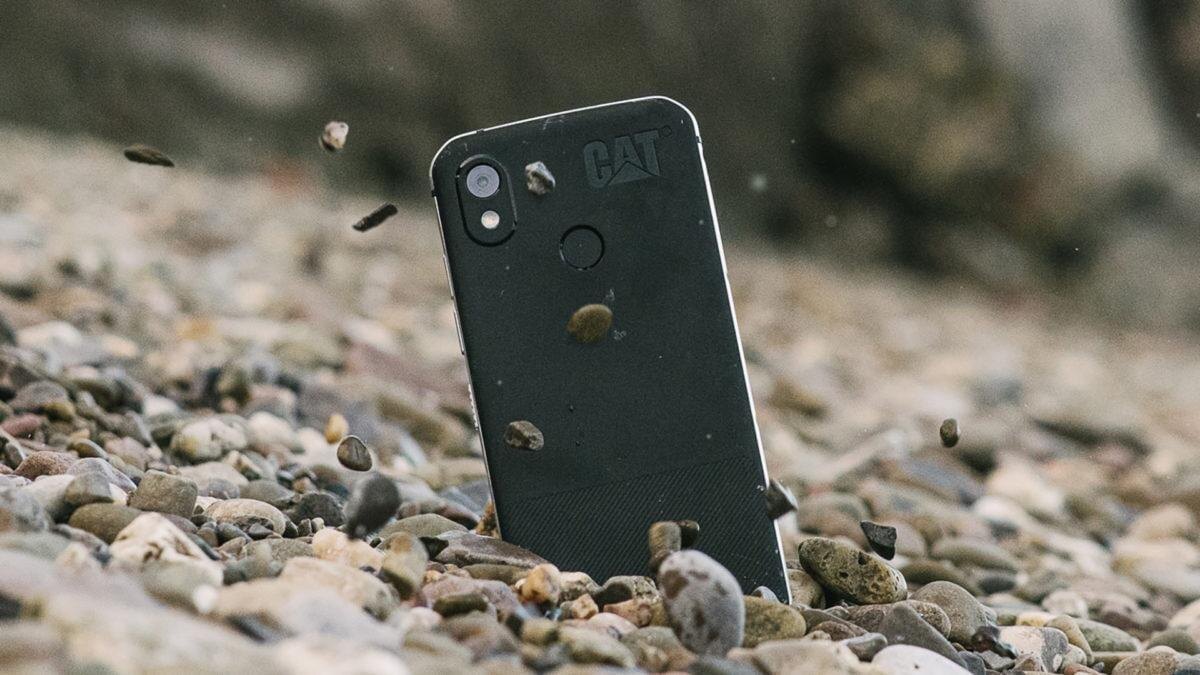Компания CAT представила смартфон CAT S52