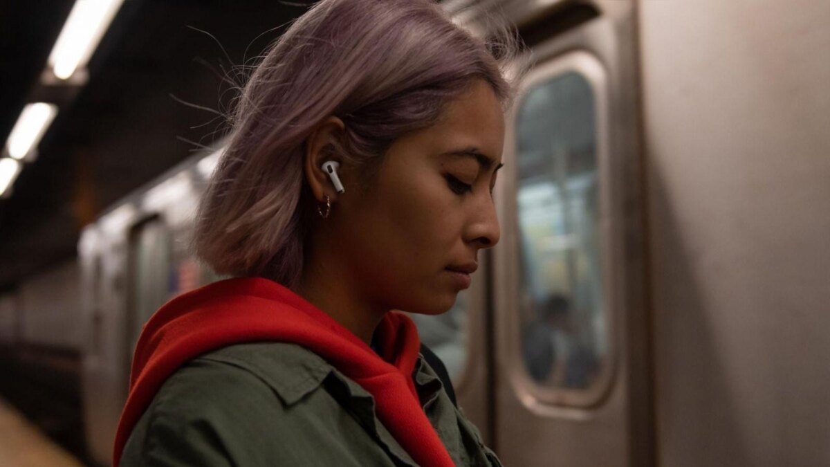 Apple выпустила AirPods Pro c шумоподавлением