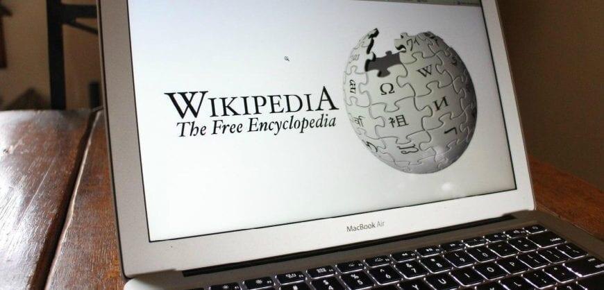 Владимир Путин предложил заменить «Википедию» более достоверным аналогом