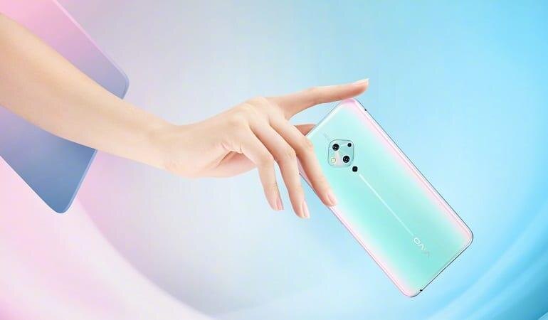 Компания Vivo официально представила смартфон Vivo S5