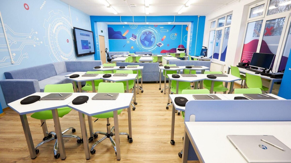 HP запускает первый в России класс будущего HP Learning Studio