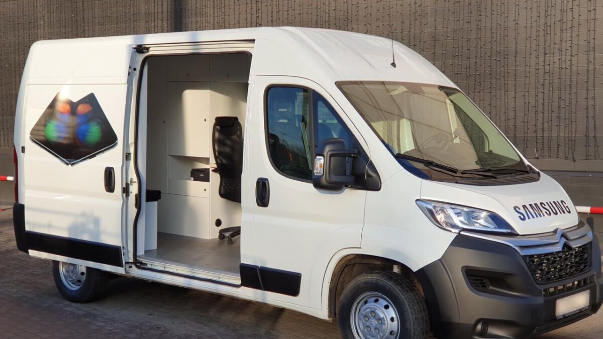 Samsung запускает передвижные центры обслуживания флагманских смартфонов