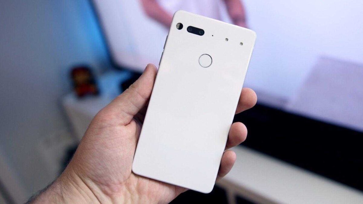 Создатель Android закрывает компанию Essential Phone