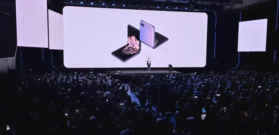 Samsung представил складной смартфон Galaxy Z Flip