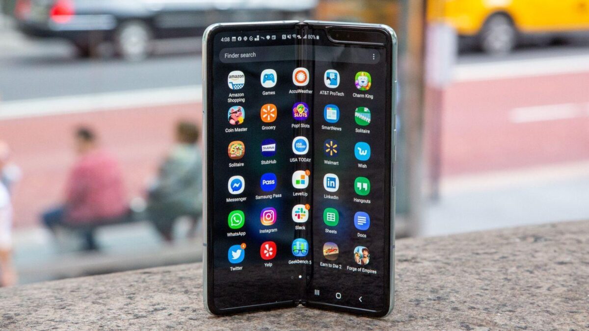 Samsung готовится к запуску Galaxy Fold 2, уже стали известны некоторые характеристики камеры