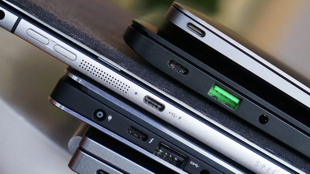 Европарламент одобрил единый стандарт разъём зарядки