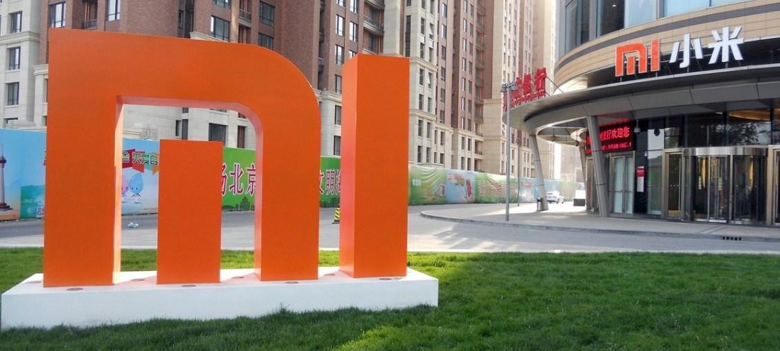 Xiaomi представила сразу 6 аксессуаров для новых флагманов Mi 10