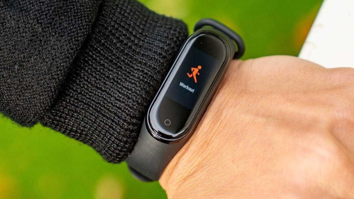 Xiaomi запустит бесконтактную оплату через Mi Band в России