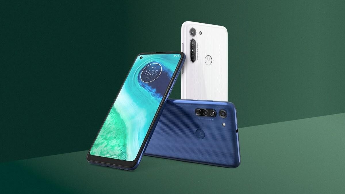 Motorola представила смартфон Moto G8