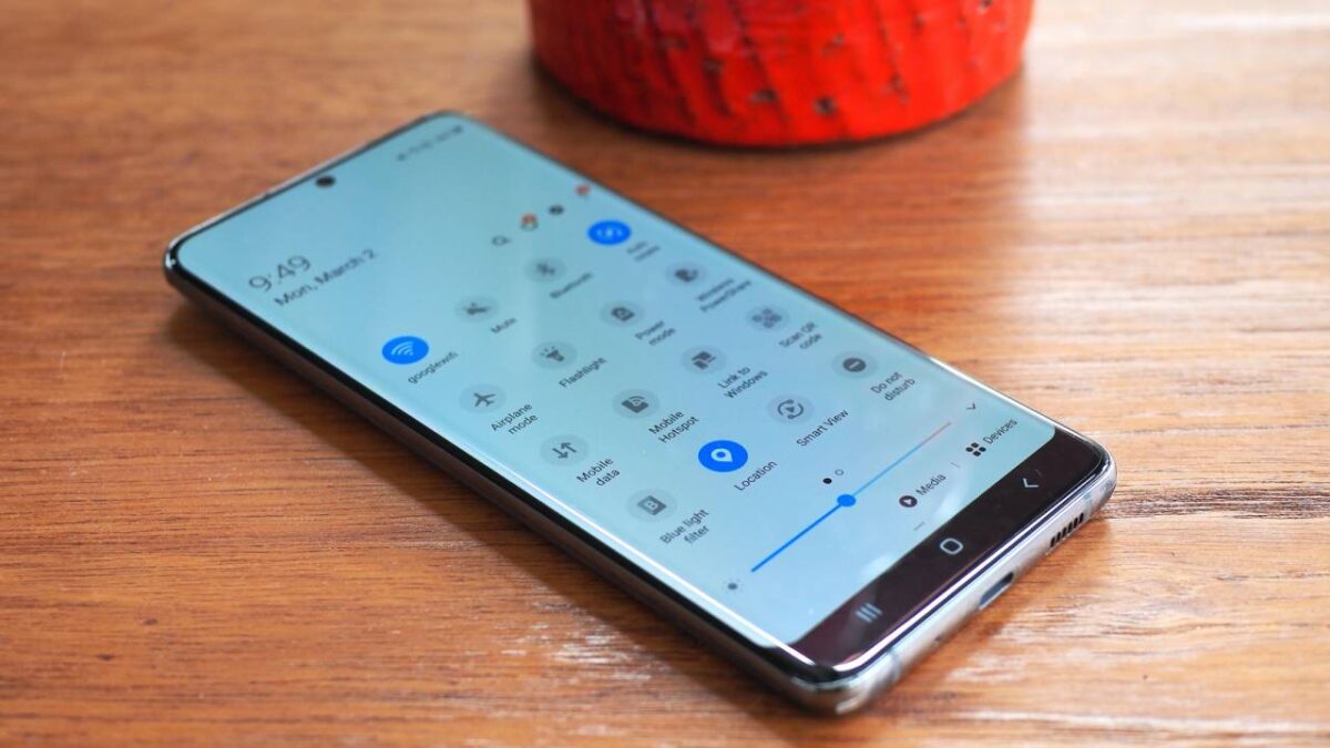 Samsung перенесёт функции Galaxy S20 в S10 и Note10