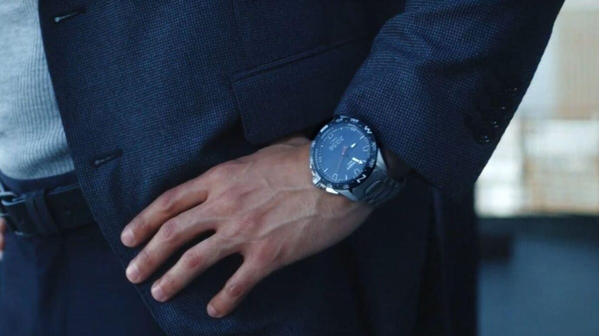 Швейцарский бренд Swatch представил умные часы Tissot T-Touch Connect Solar