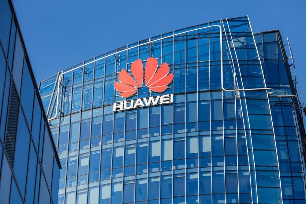 Huawei потеряла $12 млрд дохода из-за торговой войны с США