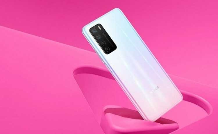 Honor Play представят в мае