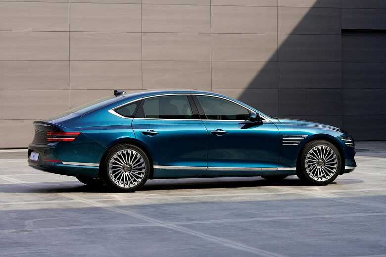 Первый электромобиль Genesis: Зарядка за считаные минуты, запас хода 500 км и разгон до 100 км/ч за 4,9 с