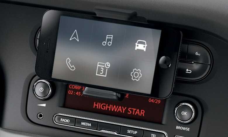 Автомобильная мультимедийная система Renault Connect с смартфонным дисплеем