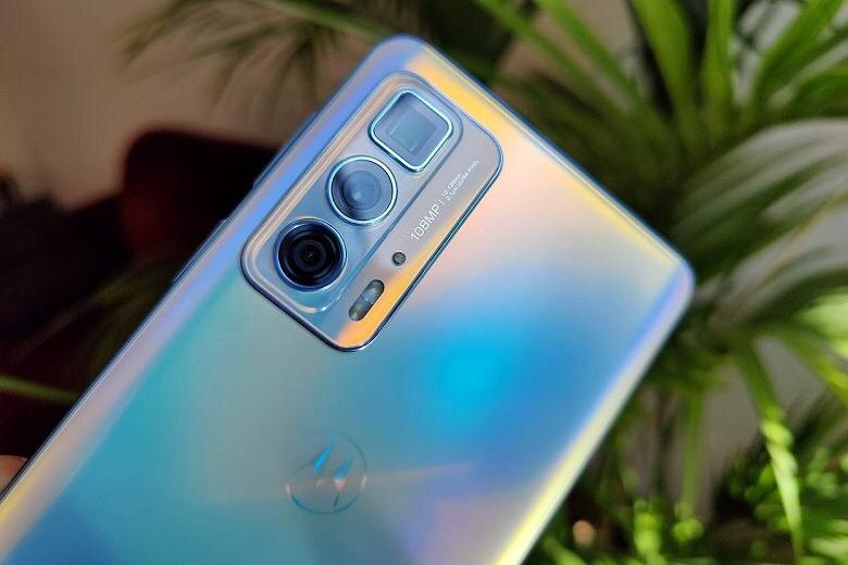 Motorola представила смартфон Edge S Pro