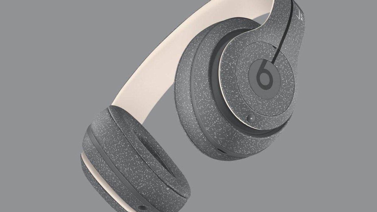 Apple и A-COLD-WALL* выпустили лимитированную версию наушников Beats Studio 3