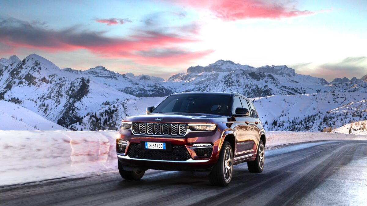 Новый Jeep Grand Cherokee 4xe дебютировал в Европе