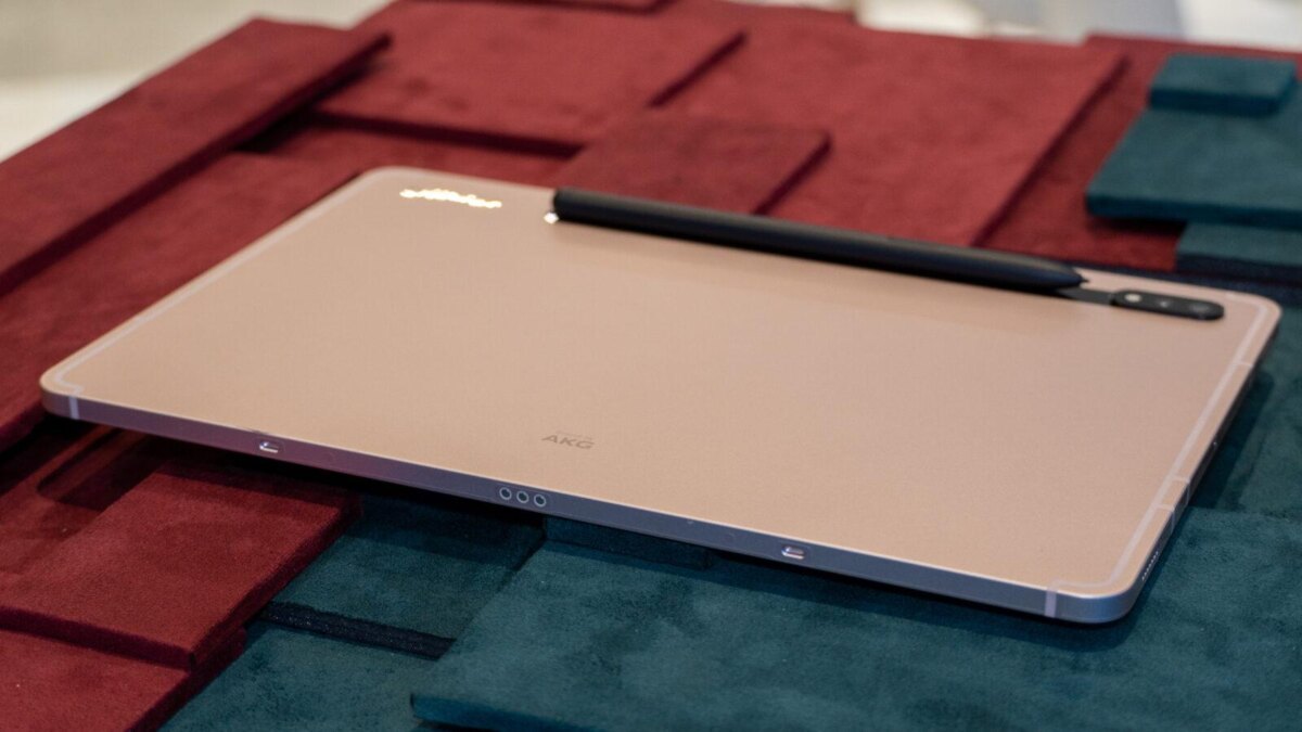 Samsung представила Galaxy Tab S8: самый большой и универсальный планшет Galaxy