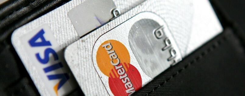 Visa и Mastercard ограничили свою работу в России: что делать?