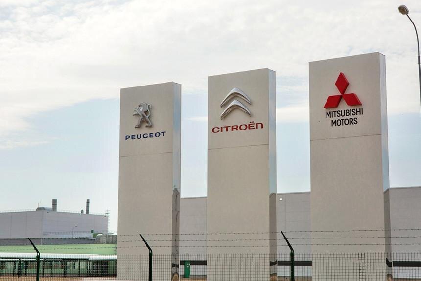 Stellantis (Citroen, Peugeot, Opel, Jeep, Alfa Romeo) продолжает работу в России