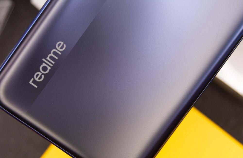 Представлен бюджетный смартфон Realme Q5i