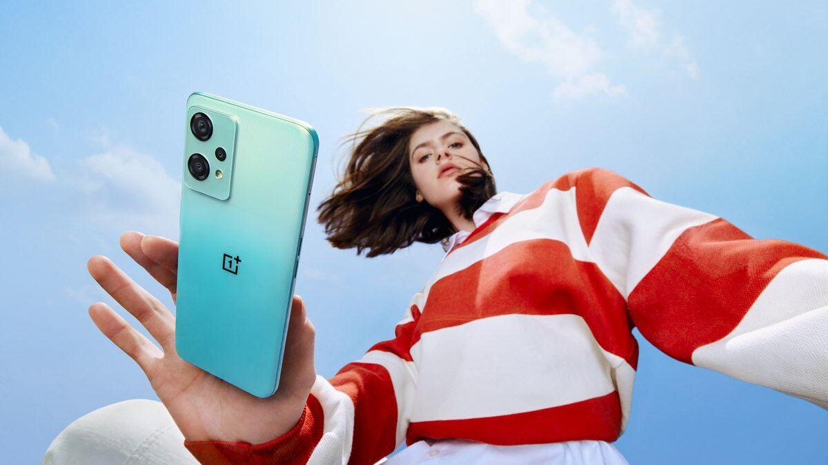 OnePlus представил Nord 2T с Dimensity 1300 и зарядкой на 80 Вт